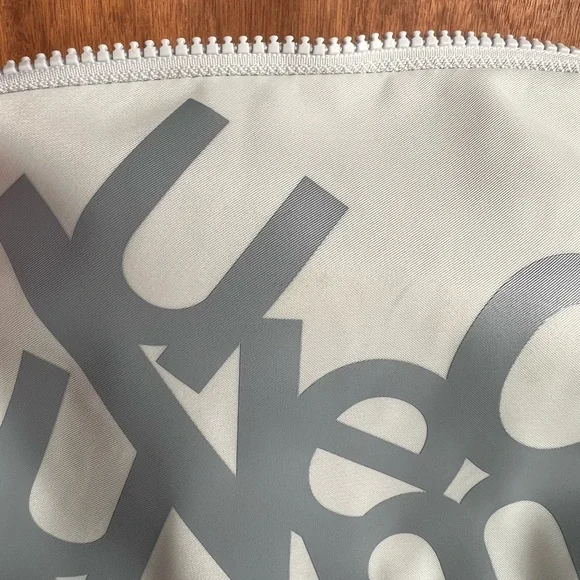 BNWT Lululemon belt bag - Picture 4 of 6